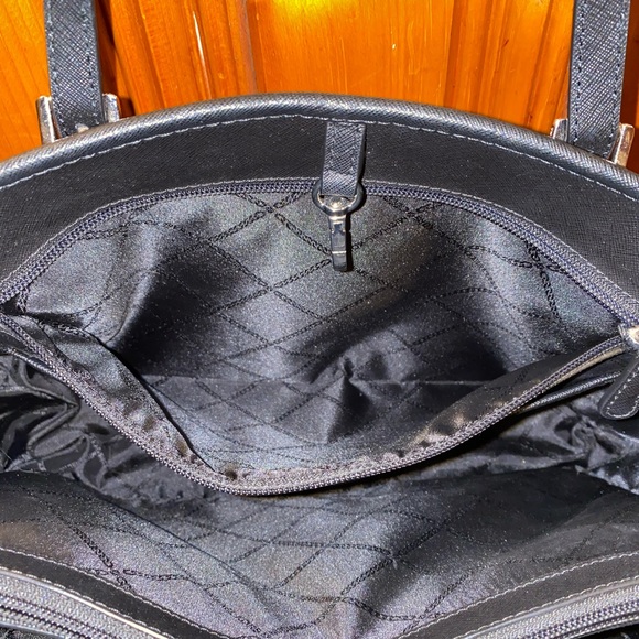 michael kors signature voyager east west tote bag - Picture 9 of 11